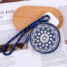 日系可愛刺繡零錢包